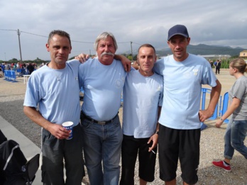 l'équipe de joyeux drilles pour   l'édition 2015  de droite a gauche ma pomme, Girard patrice, Lehalle philippe et Richard david