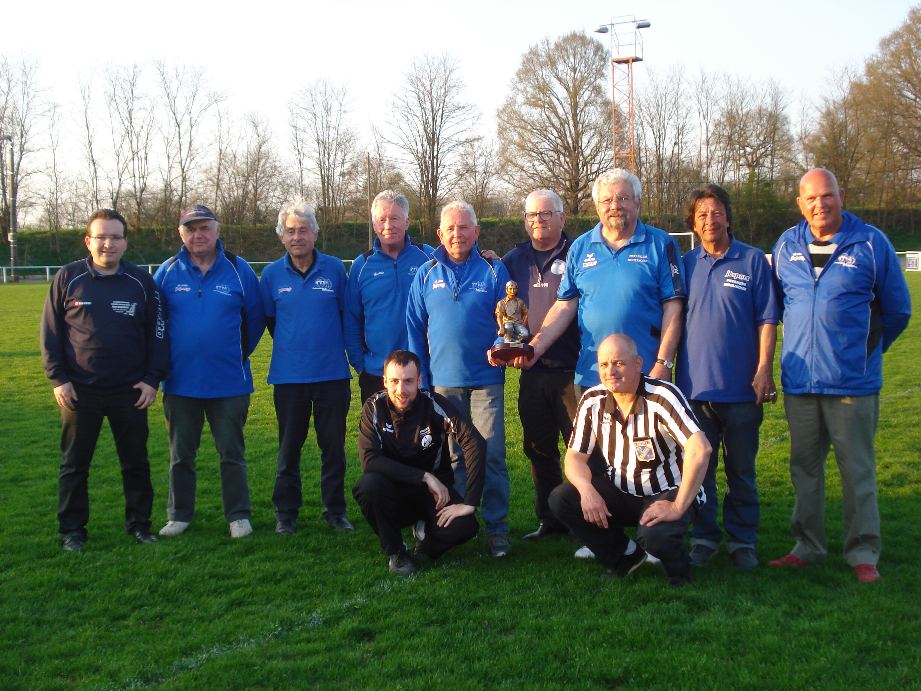 7ème Vétérans en Clubs : La Moulinoise double la mise 7ème Vétérans en Clubs : La Moulinoise double la mise