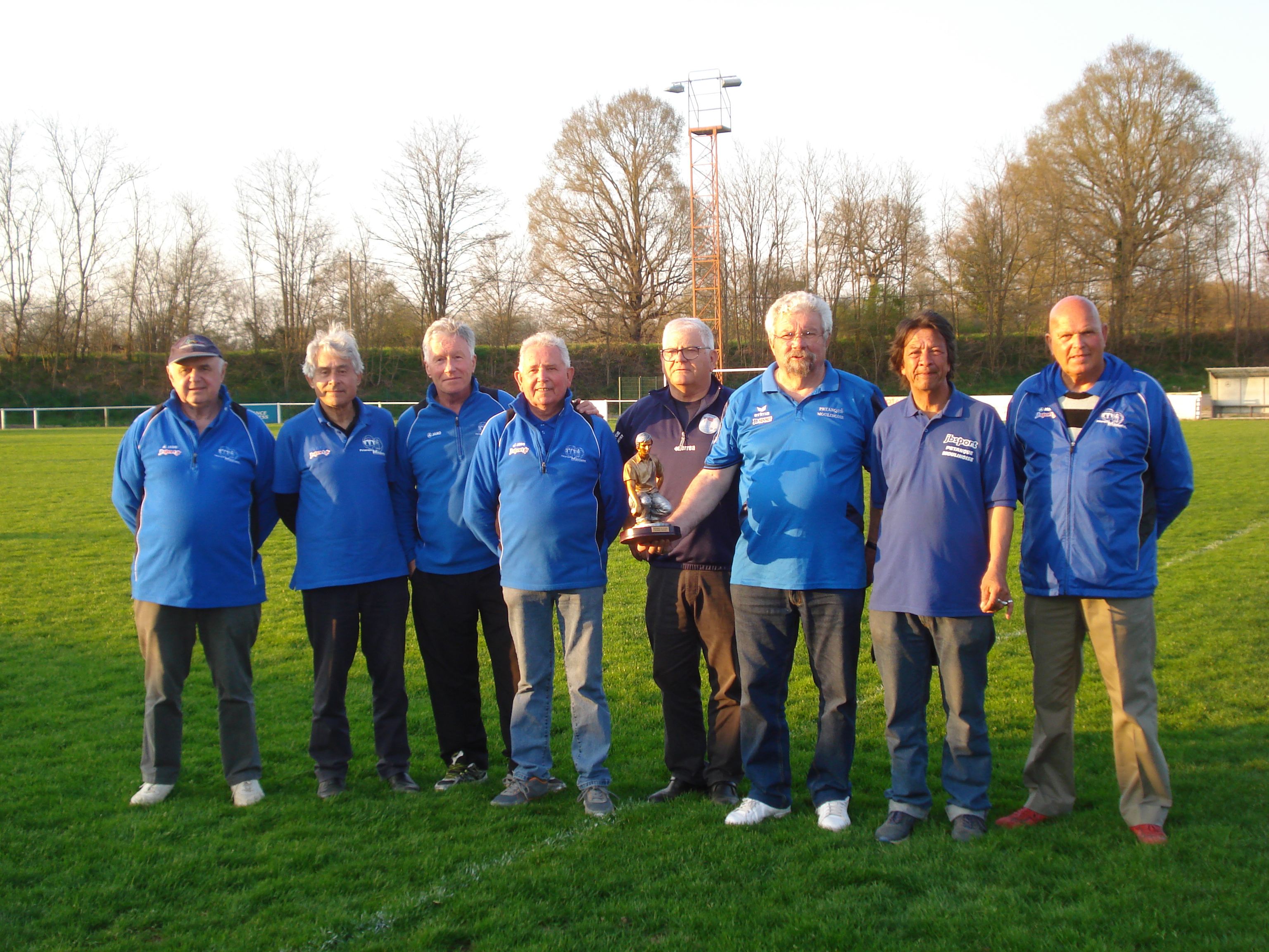 8ème Vétérans en Clubs du lundi 9 avril : il reste 3 places 8ème Vétérans en Clubs du lundi 9 avril : il reste 3 places