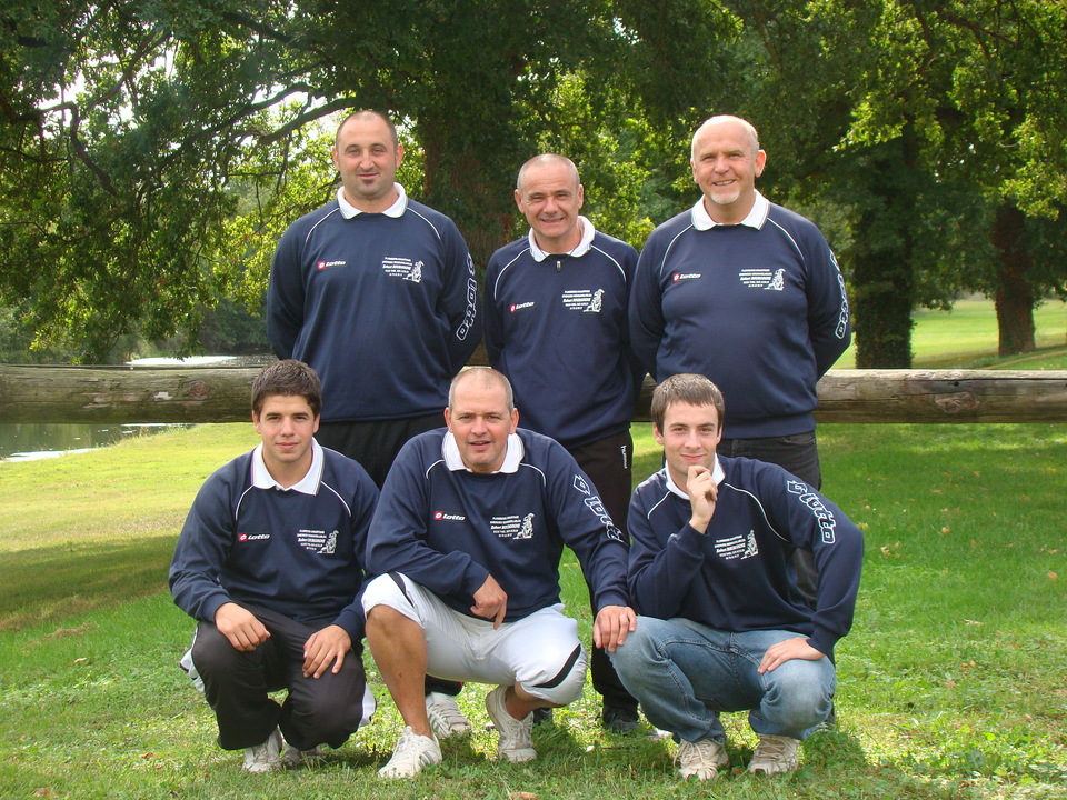 3 EQUIPES DANS LES DIFFERENTS CHAMPIONNATS "CLUBS" 2012