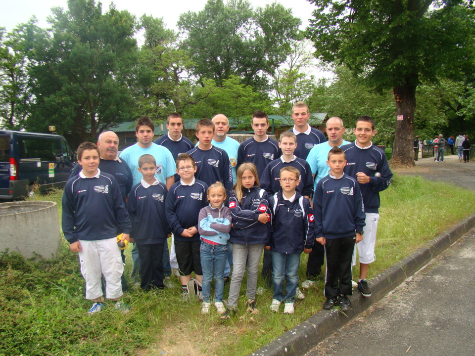 LES JUNIORS AU CHAMPIONNAT DE FRANCE (26 et 27 août - NEVERS)