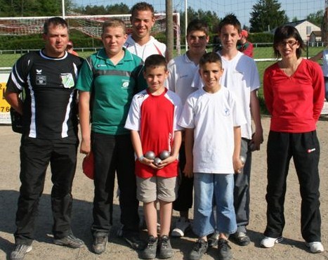 R.  PARENT (Thiel) , K. BUSSIERE (Yzeure) , A. De MACEDO (Domérat) Champions tête à tête