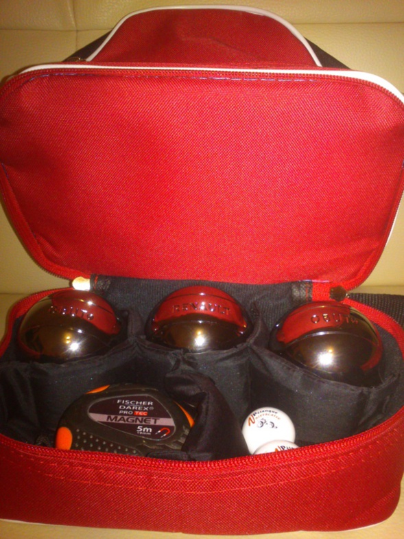 Sac pour transporter les boules prix 18 euros.