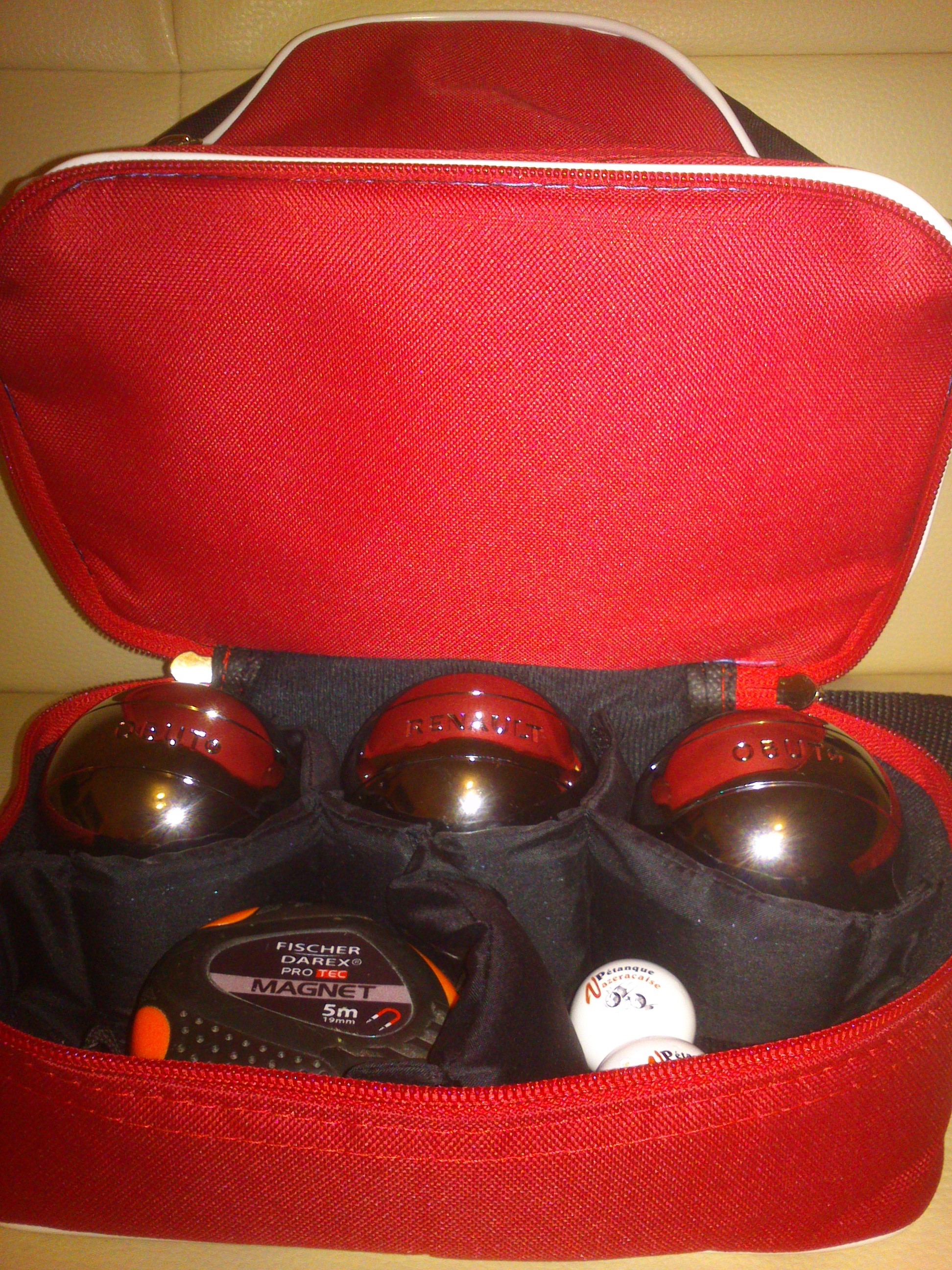 Sac pour transporter les boules prix 18 euros.