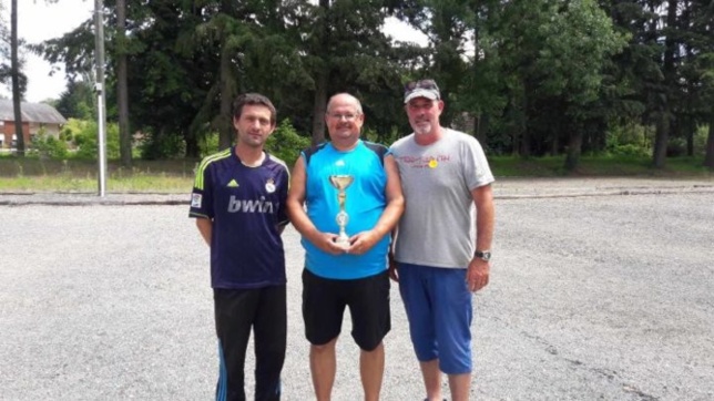 Las finalistes du complémentaire : Alexandre Chevreau (BAC) à gauche et David Philippe (pétanque chapelloise)