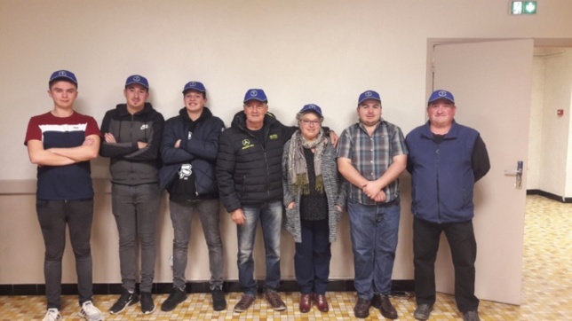 De gauche à droite Vivien Lamaire , Lucas Pazour , Matthéo Zanchetta , Bruno Depardieu (mutation) , Jocelyne Depardieu (mutation) , David Jean-pierre , Christophe carre (mutation) De gauche à droite Vivien Lamaire , Lucas Pazour , Matthéo Zanchetta , Bruno Depardieu (mutation) , Jocelyne Depardieu (mutation) , David Jean-pierre , Christophe carre (mutation)