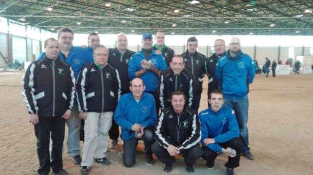 thierry rémond , thierry renier , jc gilet , franck cherrier , nicolas gilet , mar cboucheron (cap) thierry rémond , thierry renier , jc gilet , franck cherrier , nicolas gilet , mar cboucheron (cap)