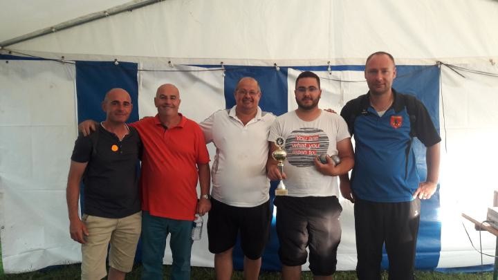 Vainqueur doublette : Didier raffestin et axel buriau à gauche et les finalistes Martial rebottaro et jonathan Goujon (ST Florent)