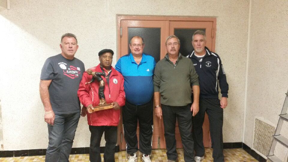 Les finalistes du A autour du président Les finalistes du A autour du président