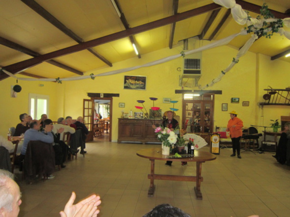 Repas de la pétanque et spectacle assiettes chinoises Véronique - Jean-Claude 2017 Repas de la pétanque et spectacle assiettes chinoises Véronique - Jean-Claude 2017