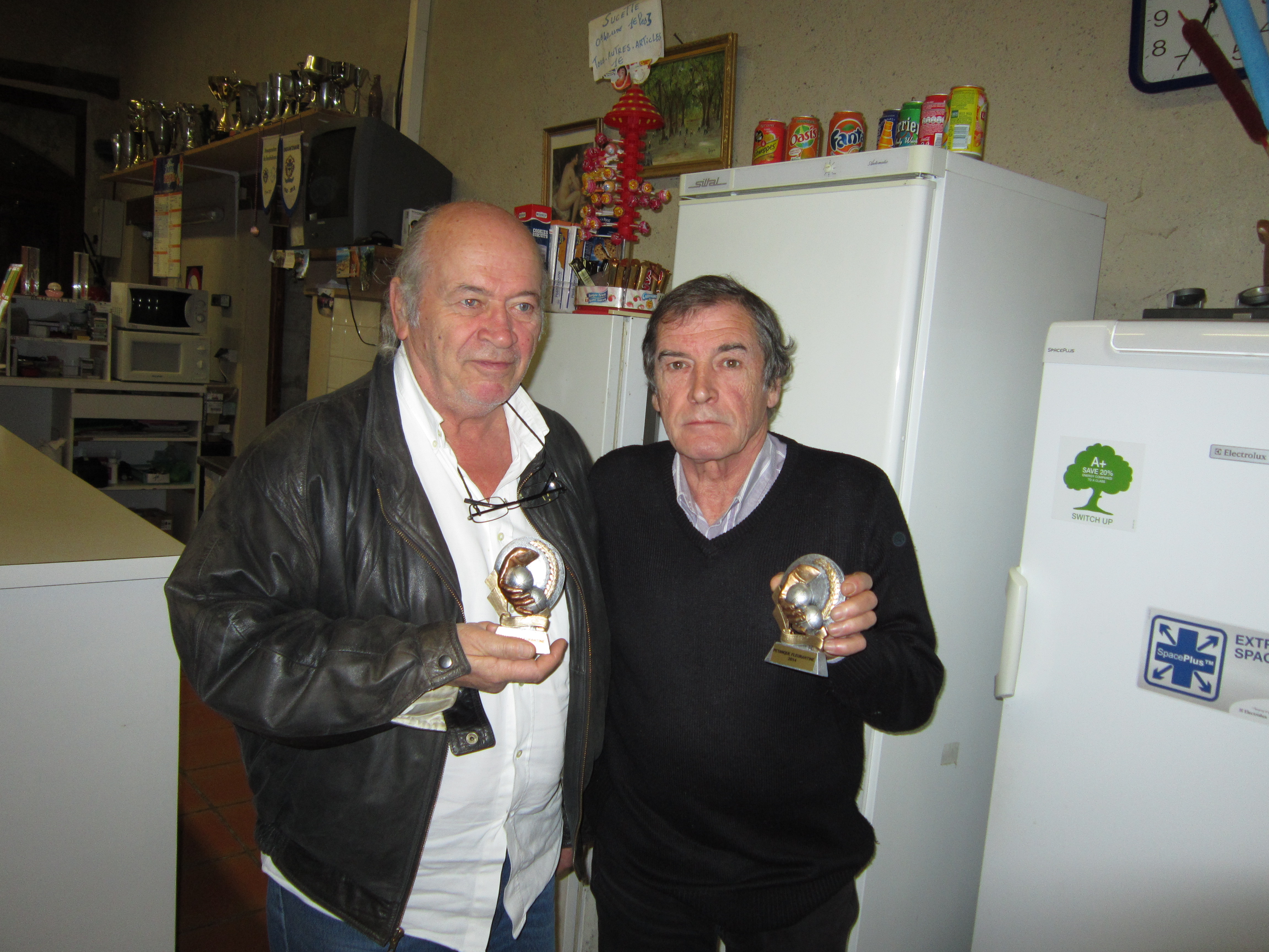 vainqueur complementaire:meniel kevin meniel eric absent sur la photo.finaliste drouot michel a gauche sur la photo.vuatier alain vainqueur complementaire:meniel kevin meniel eric absent sur la photo.finaliste drouot michel a gauche sur la photo.vuatier alain