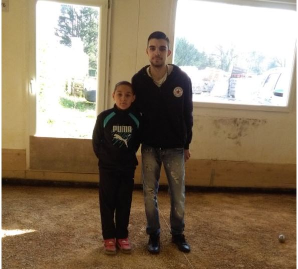 Diégo au boulodrome " Paco Gutierrez " à Trévoux . Diégo au boulodrome " Paco Gutierrez " à Trévoux .