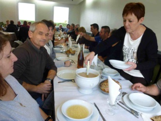 Lison en plein service !!! Lison en plein service !!!