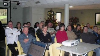 Lors de l'AG 2009, un public attentif (vidéo-projection oblige) ! Lors de l'AG 2009, un public attentif (vidéo-projection oblige) !