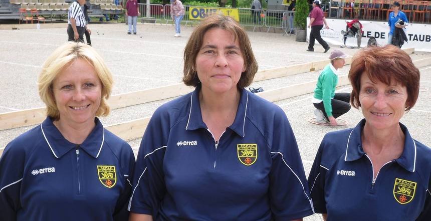 Les 1/4 de finalistes de la Ligue Midi-Pyrénées (Ghislaine Furbeyre, Chantal Maindrot et Solange Moreno) Les 1/4 de finalistes de la Ligue Midi-Pyrénées (Ghislaine Furbeyre, Chantal Maindrot et Solange Moreno)