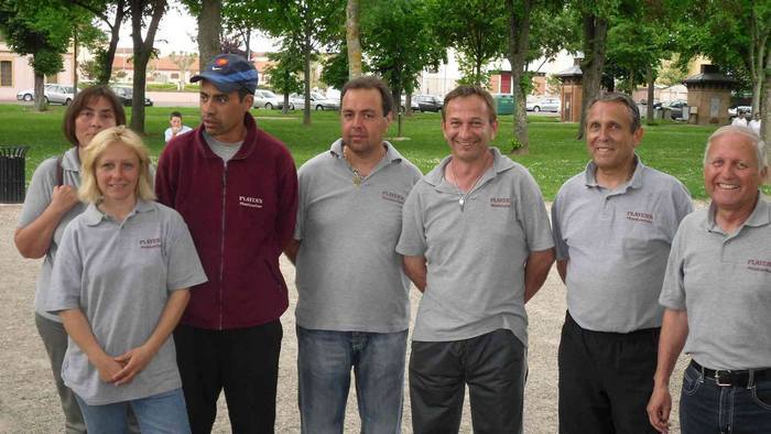 L'équipe qui s'est inclinée en 2009 contre Gimat L'équipe qui s'est inclinée en 2009 contre Gimat