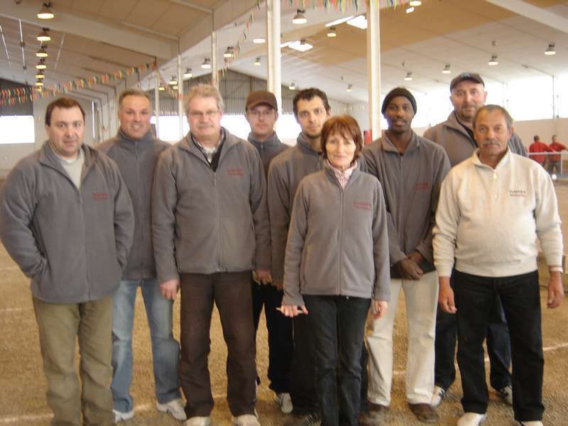 L'équipe 2 des Player's vainqueur de Durfort-Lacapelette L'équipe 2 des Player's vainqueur de Durfort-Lacapelette