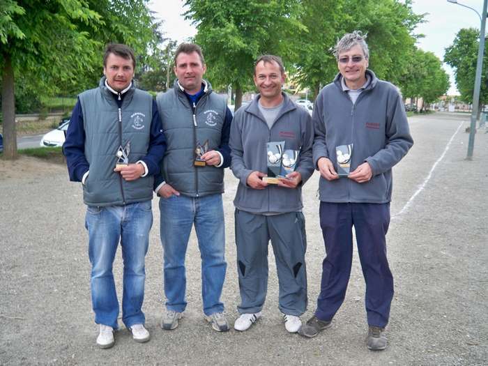 Guy et Jacques, la doublette des records avec les frères Calderan finalistes Guy et Jacques, la doublette des records avec les frères Calderan finalistes