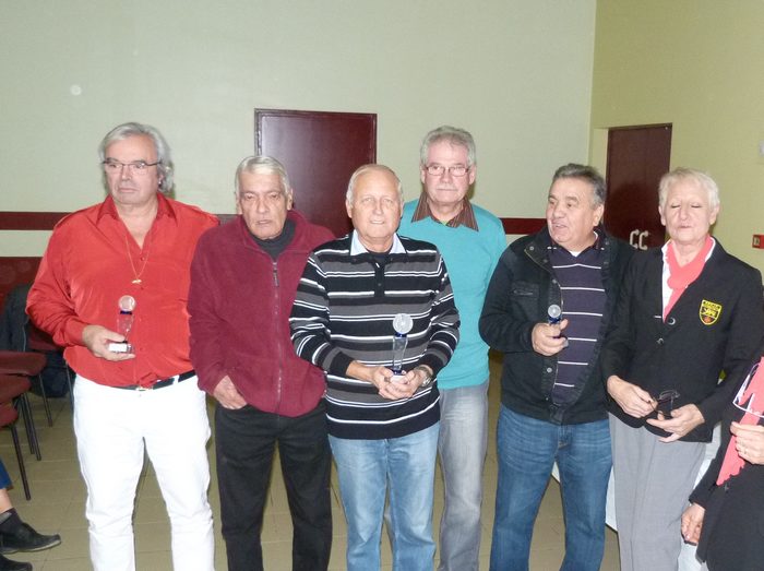 La coupe pour le titre départemental en CDC Vétéran pour les Player's La coupe pour le titre départemental en CDC Vétéran pour les Player's