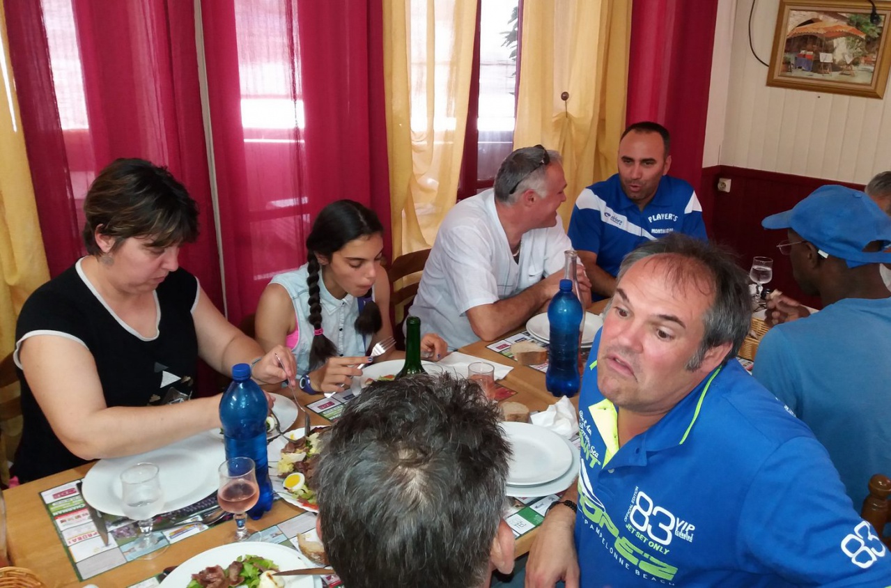 2017 mai à Bioule la journée du club 2017 mai à Bioule la journée du club