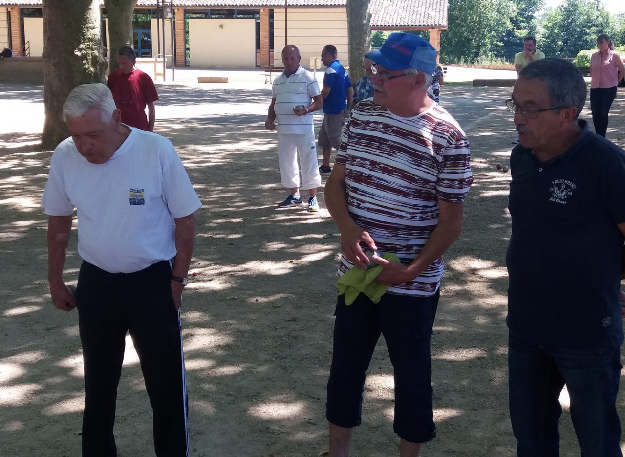 2017 mai à Bioule la journée du club 2017 mai à Bioule la journée du club
