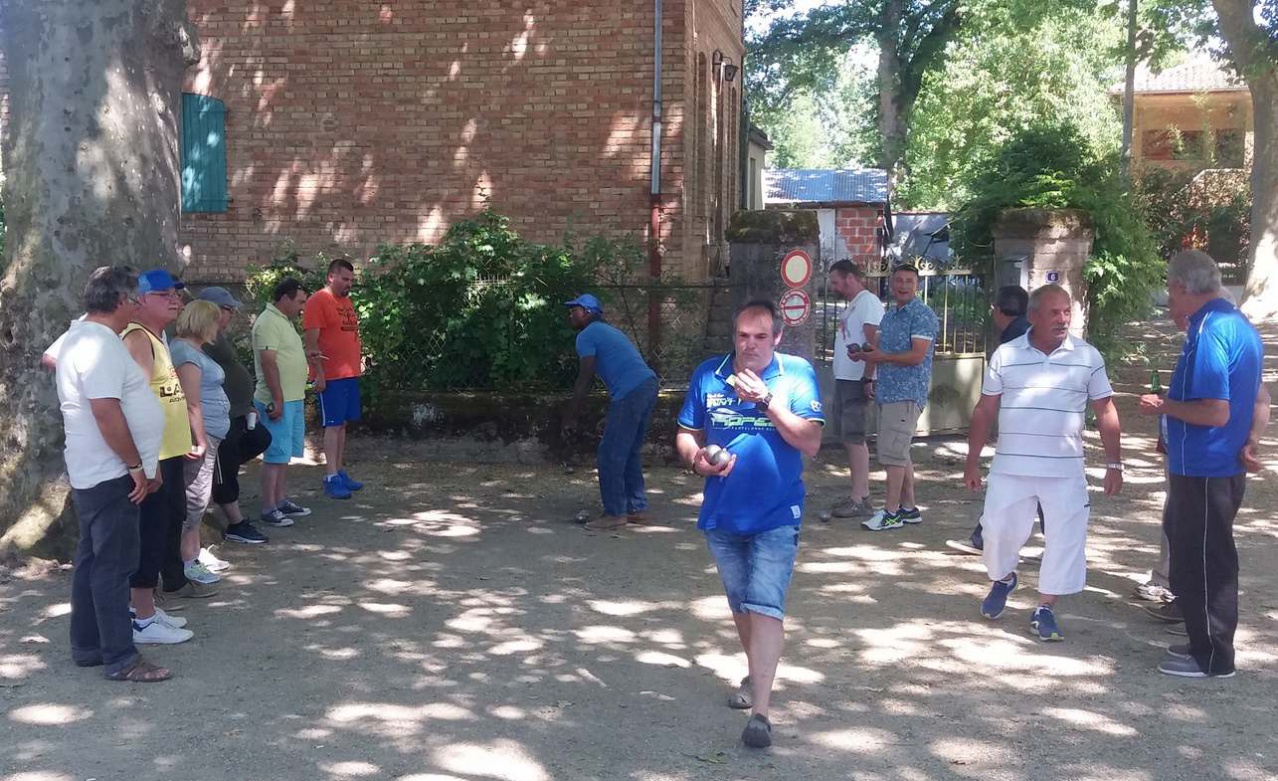 2017 mai à Bioule la journée du club 2017 mai à Bioule la journée du club