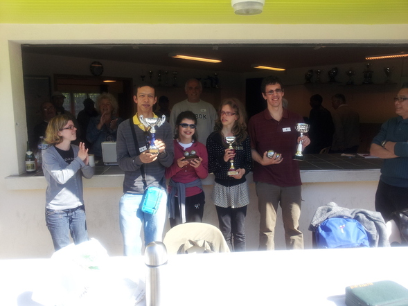 Initiation a la pétanque pour de trés jeunes handicapés