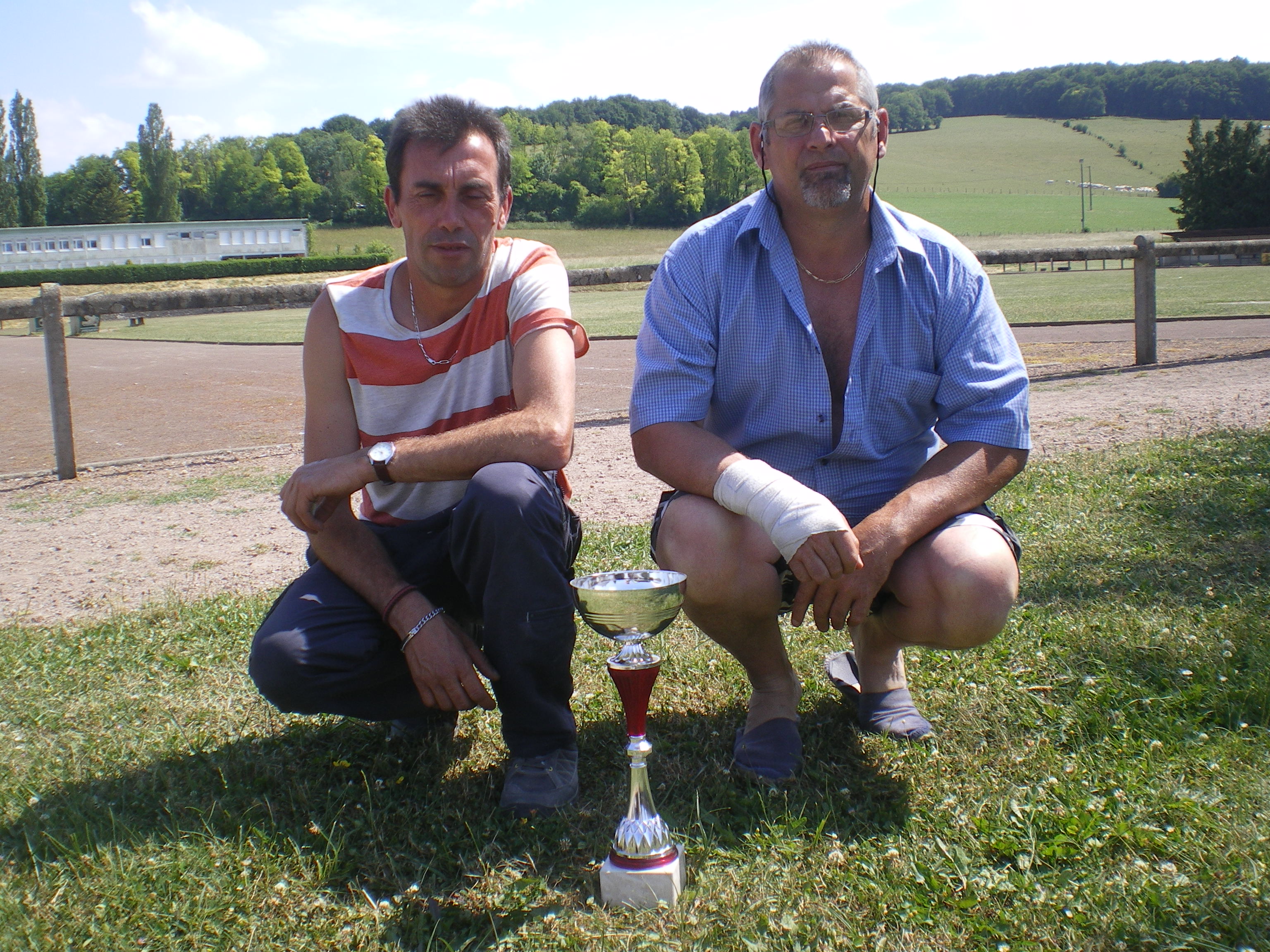 doublette VIAL Sébastien- MICHELOT Bruno gagne le C  paralèlle fourchambault  &gt;    &gt; + annoncer la doublette GOFFIN Thierry et ALION Franck  qui a atteind la 8e  du concours régional  fourchambault 6 JUIN 2015  &gt;