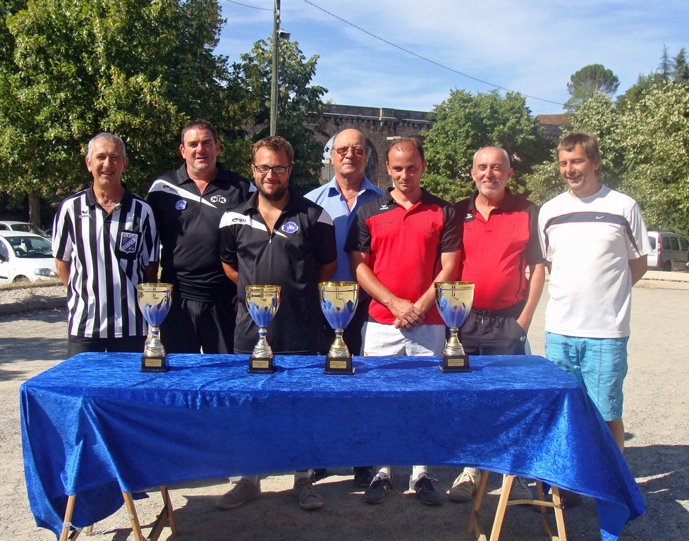 Vice Champion du Lot Doublette Provençal (2) Vice Champion du Lot Doublette Provençal (2)