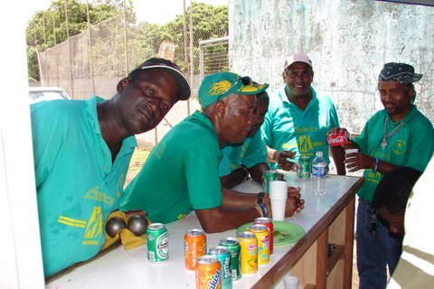 Michel, Alphonse, Thierry, Euloge, Olivier. Les Mousquetaires de l'ABA lors d'une journée triplette - Kourou 2007 Michel, Alphonse, Thierry, Euloge, Olivier. Les Mousquetaires de l'ABA lors d'une journée triplette - Kourou 2007