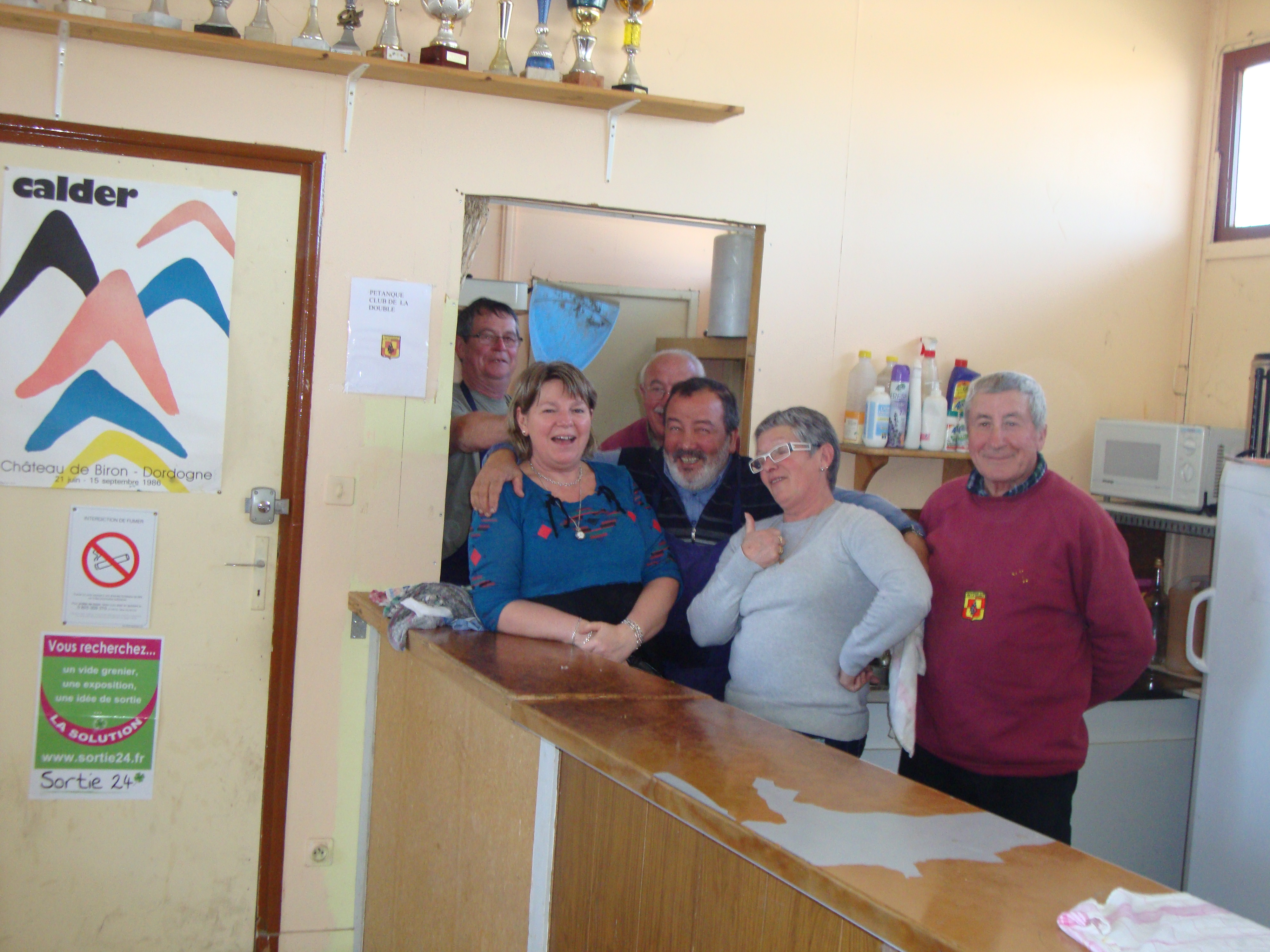 Merci aux bénévoles. Merci aux bénévoles.