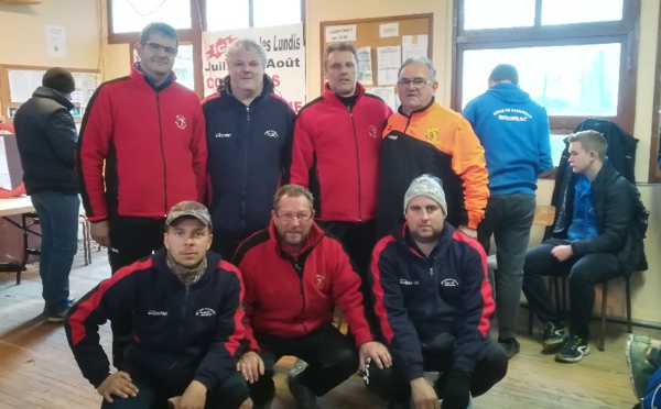 Championnat Dordogne Jeu Provençal triplettes et Jeunes.