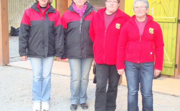 Après les benjamins,les seniors voilà les féminines.....