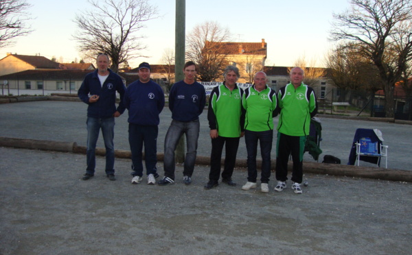 Championnat de Dordogne Triplettes Jeu Provençal 2014.