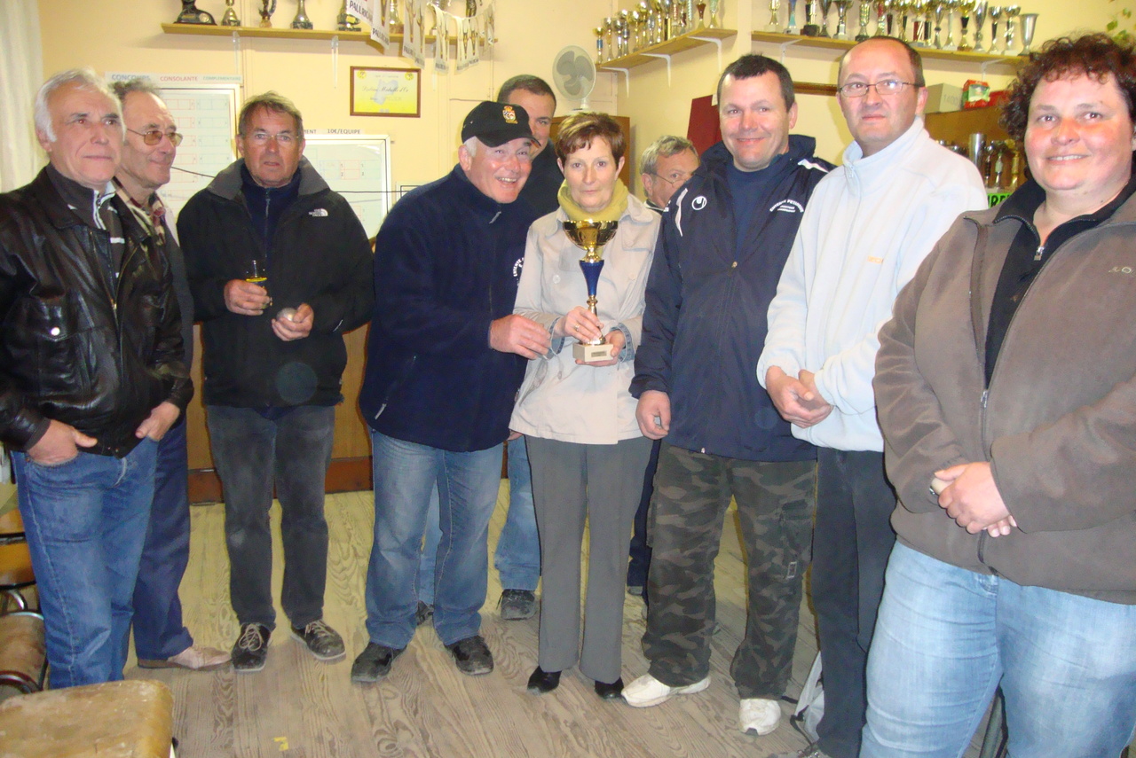 TRIPLETTES PROMOTION LIGUE 2010 102.JPG TRIPLETTES PROMOTION LIGUE 2010 102.JPG