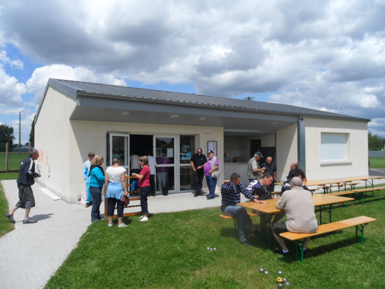 la salle de saints la salle de saints