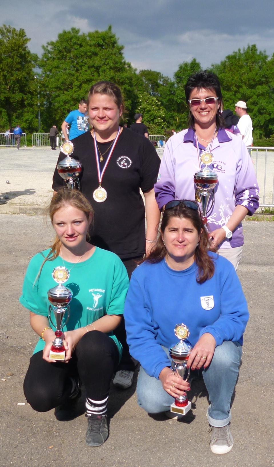 (debout) Maëva BALDE PLEZ et Florence PETIT (accroupies) Mathilde FERRAND et Isasbelle SAMSON (debout) Maëva BALDE PLEZ et Florence PETIT (accroupies) Mathilde FERRAND et Isasbelle SAMSON