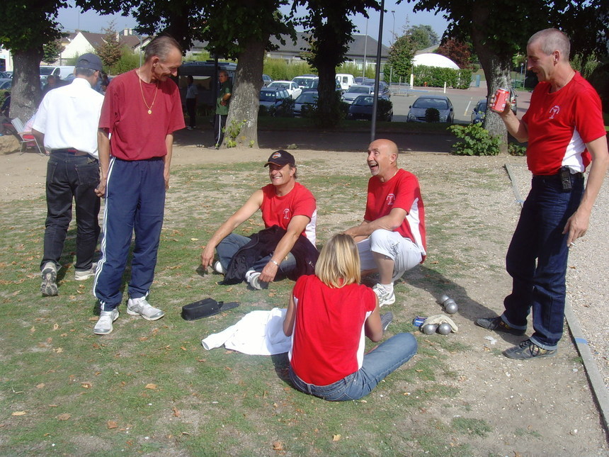 SAULX MARCHAIS A BONNIERES ! SAULX MARCHAIS A BONNIERES !