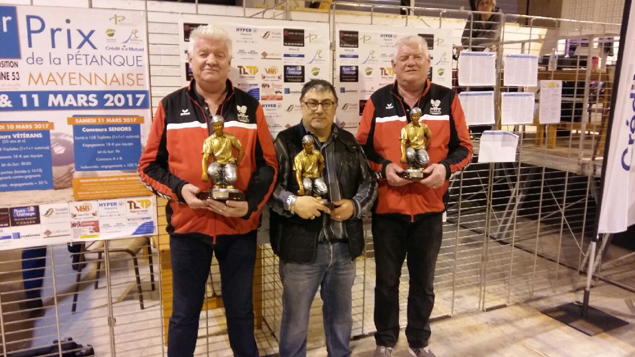 vainqueurs du grand prix vétérans à MAYENNE patrick BLANC- hervé CAMILLERI- jean BLANC vainqueurs du grand prix vétérans à MAYENNE patrick BLANC- hervé CAMILLERI- jean BLANC