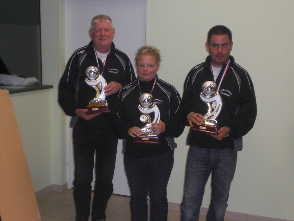 vainqueurs: BLANC jean- CLEMENT wenda- DEROUET john
