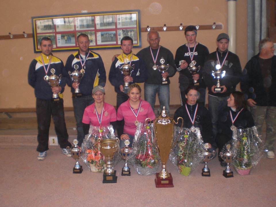 championnat de la MANCHE doublette féminin les 05 / 06 mai 2012 championnat de la MANCHE doublette féminin les 05 / 06 mai 2012