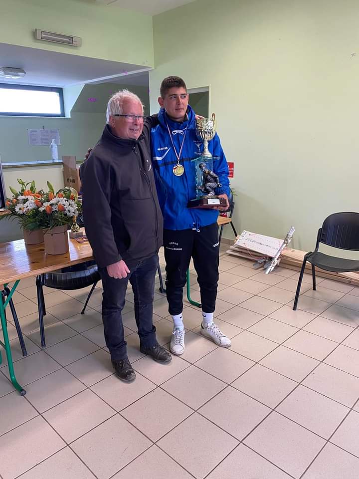 champion TETE A TETE seniors.4 champion TETE A TETE seniors.4