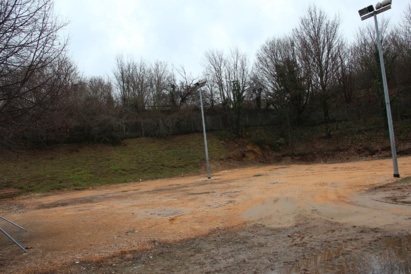 Début des travaux, pose des piquets Début des travaux, pose des piquets