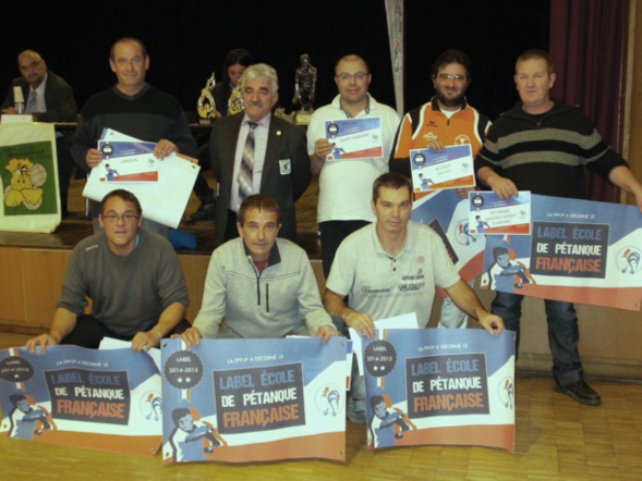 NOTRE ECOLE DE PETANQUE RECOMPENSEE NOTRE ECOLE DE PETANQUE RECOMPENSEE