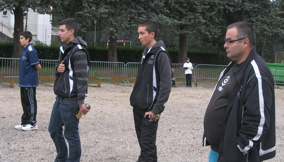 FINALE DES CHAMPIONNATS DES CLUBS JEUNES DIMANCHE 30/09/2012 STADE MASSOT LE PUY FINALE DES CHAMPIONNATS DES CLUBS JEUNES DIMANCHE 30/09/2012 STADE MASSOT LE PUY