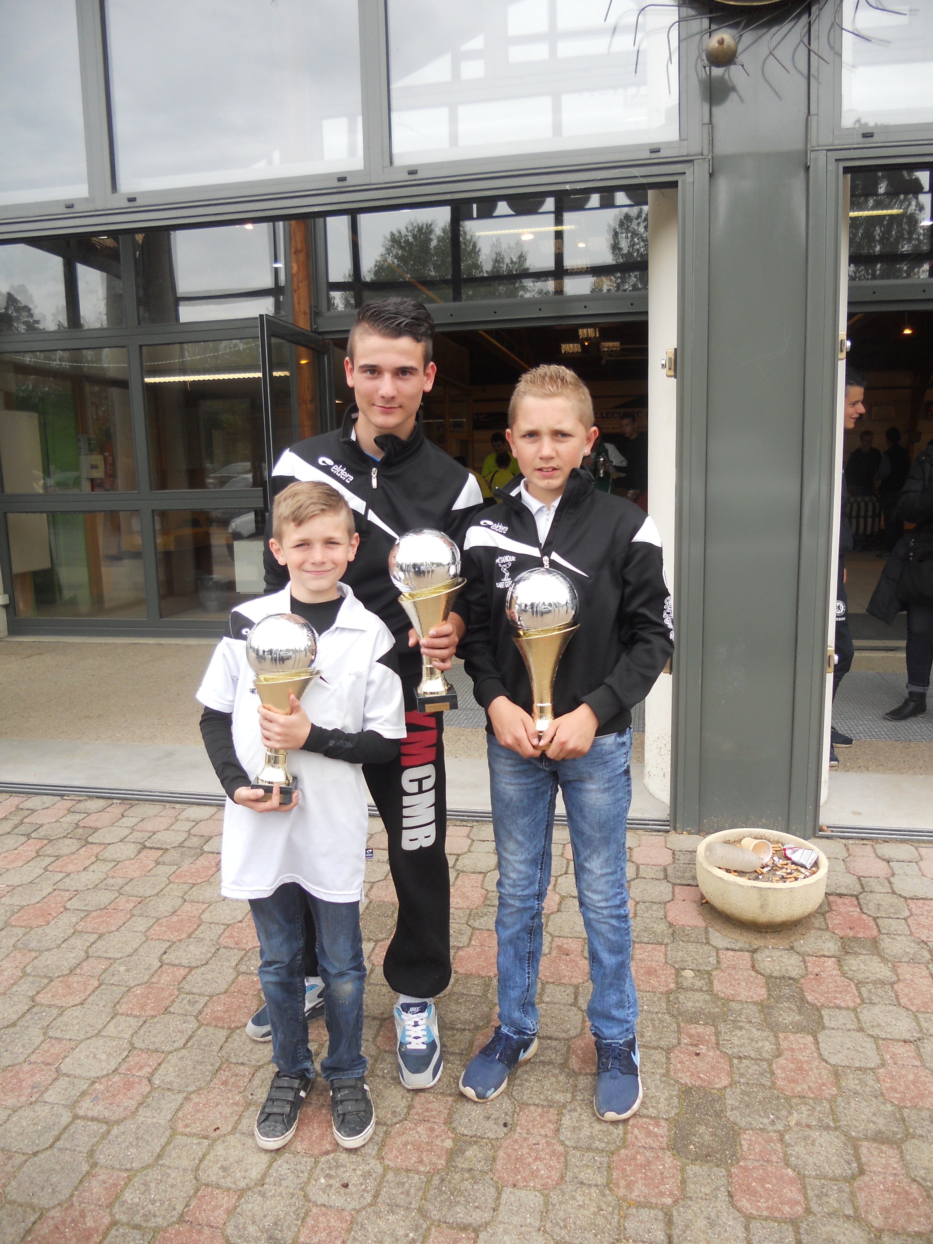 Les  Trois  Champions