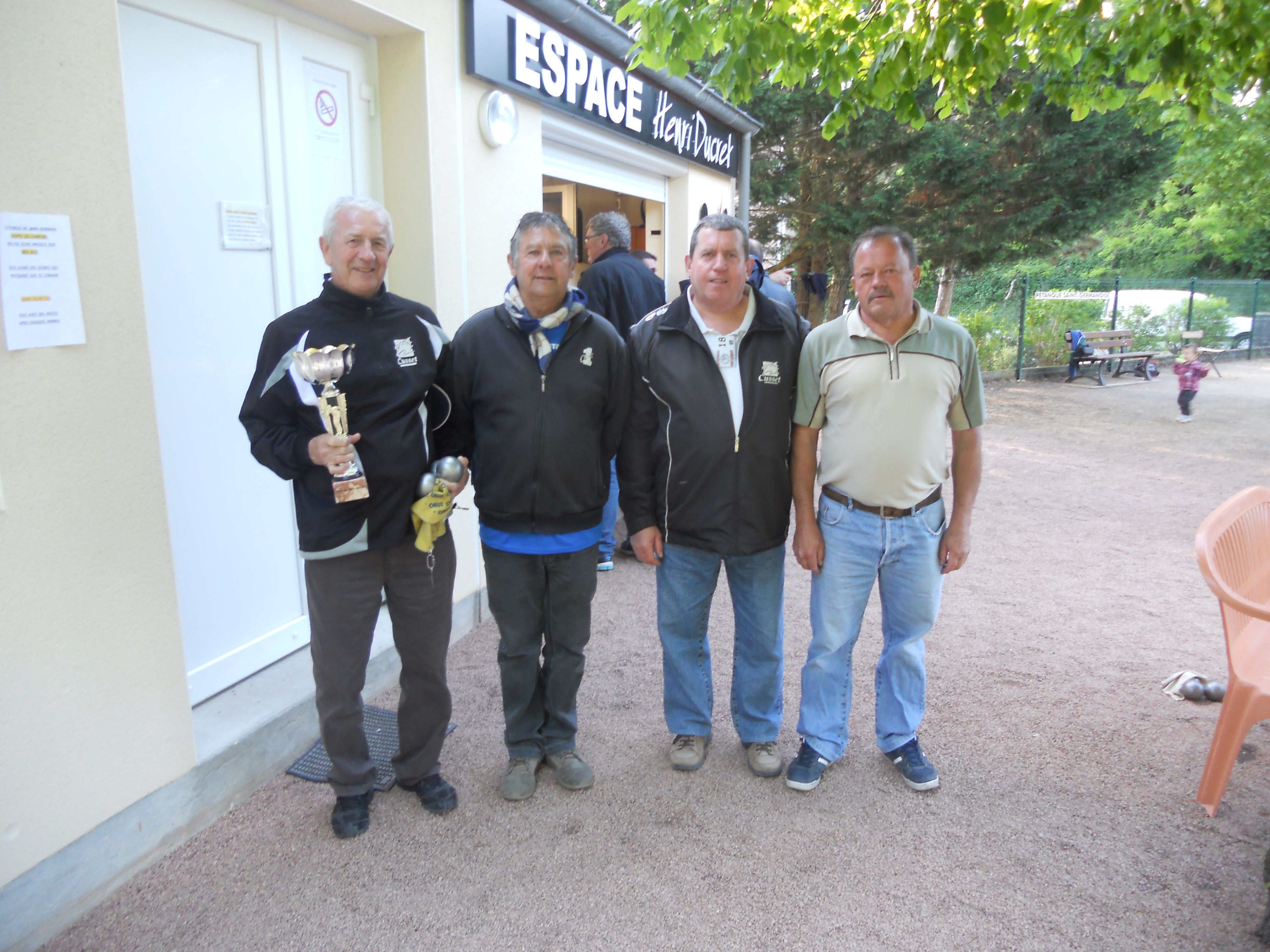 Le  Président  Patrick  Hernandez   Noêl  Hublin  Alain  Courteau  et  Alain  Noêl