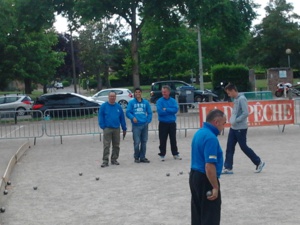 Une belle équipe souriante Une belle équipe souriante