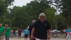 Le visage des mauvais jours pour le président, mais rassurez vous, çà ne dure pas longtemps... Le visage des mauvais jours pour le président, mais rassurez vous, çà ne dure pas longtemps...