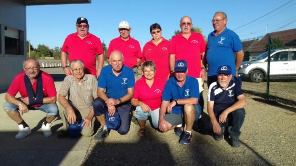 LES VETERANS FINISSENT LE CHAMPIONNAT DES CLUBS SUR UNE DEFAITE A TREVOL LES VETERANS FINISSENT LE CHAMPIONNAT DES CLUBS SUR UNE DEFAITE A TREVOL